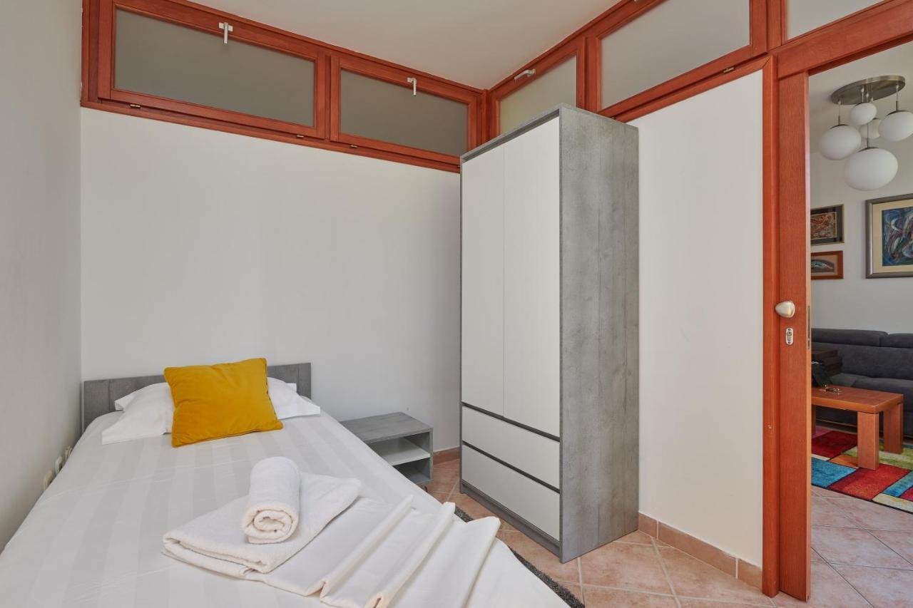 Family Apartment Dubrovnik - Private Jacuzzi Terrace, Private Parking Exterior foto