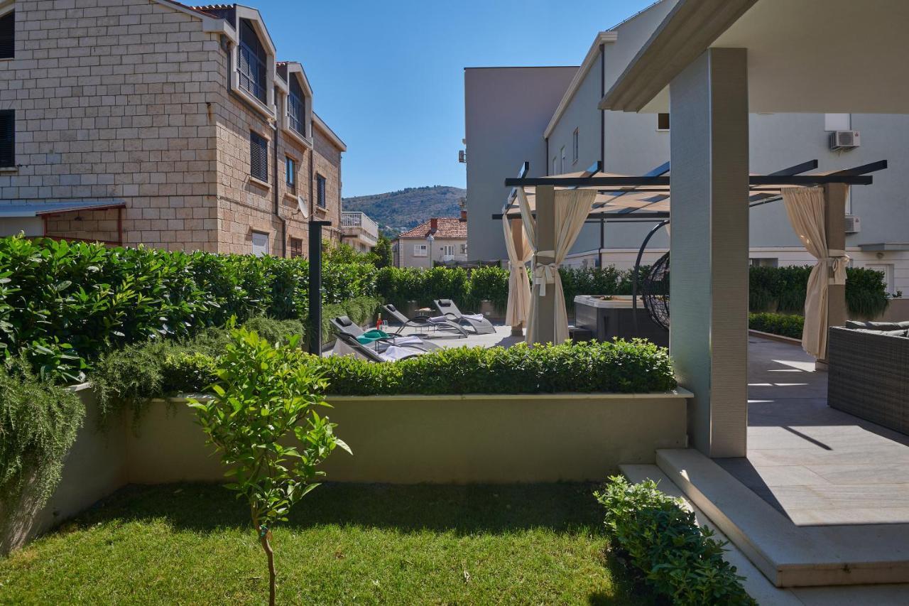 Family Apartment Dubrovnik - Private Jacuzzi Terrace, Private Parking Exterior foto