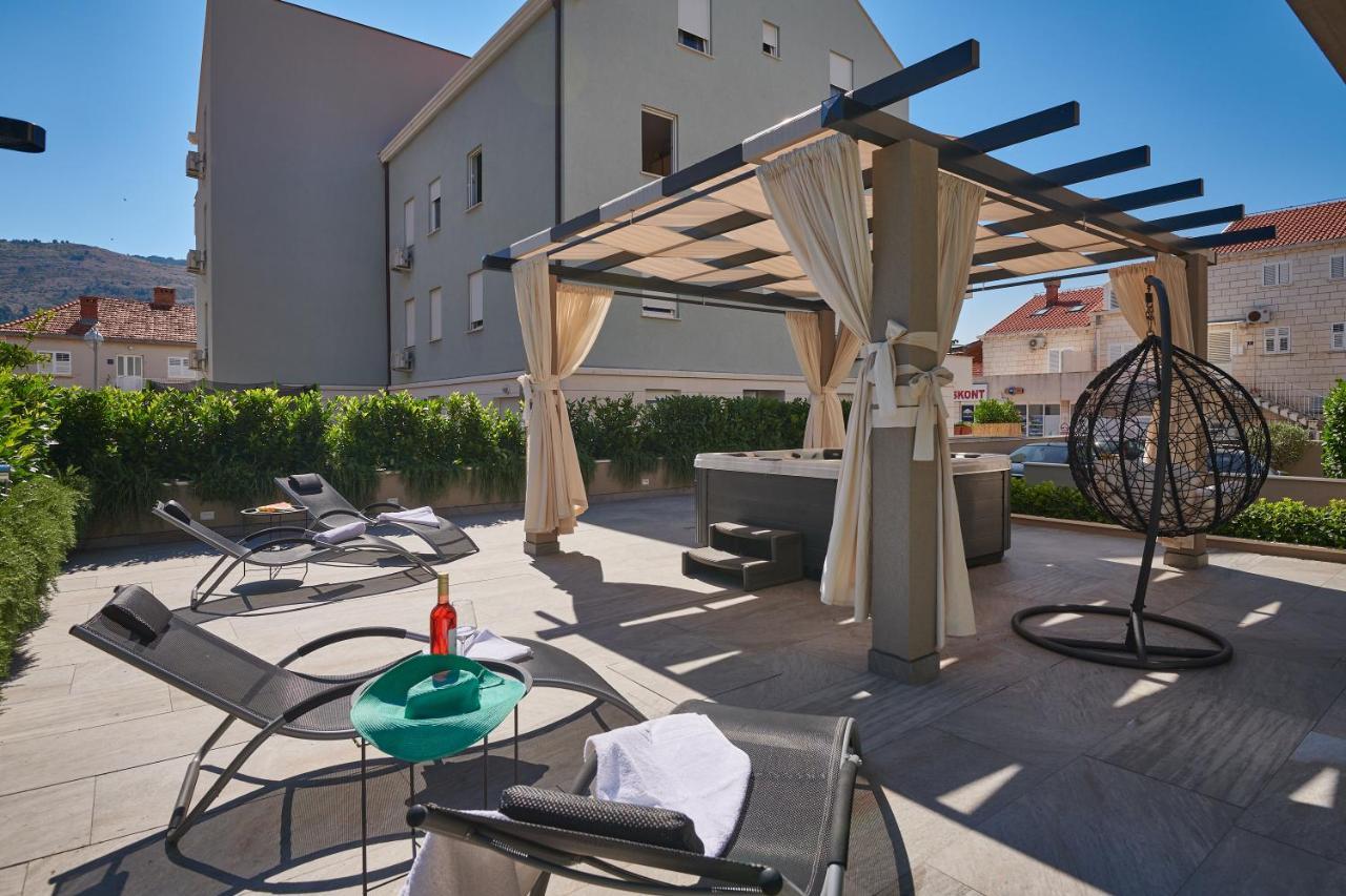 Family Apartment Dubrovnik - Private Jacuzzi Terrace, Private Parking Exterior foto