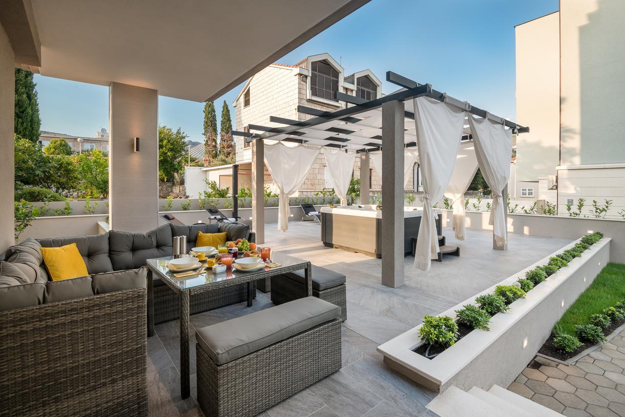 Family Apartment Dubrovnik - Private Jacuzzi Terrace, Private Parking Exterior foto