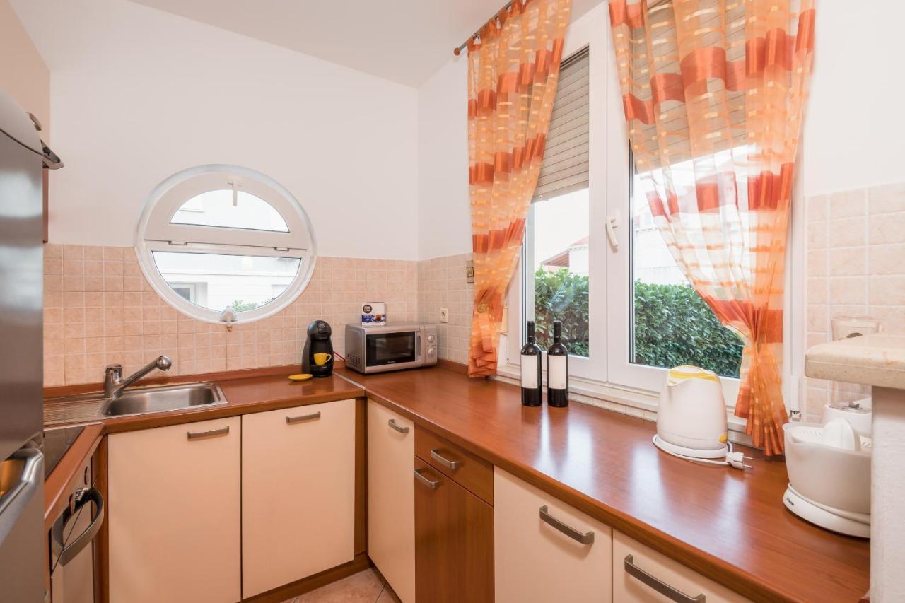 Family Apartment Dubrovnik - Private Jacuzzi Terrace, Private Parking Exterior foto