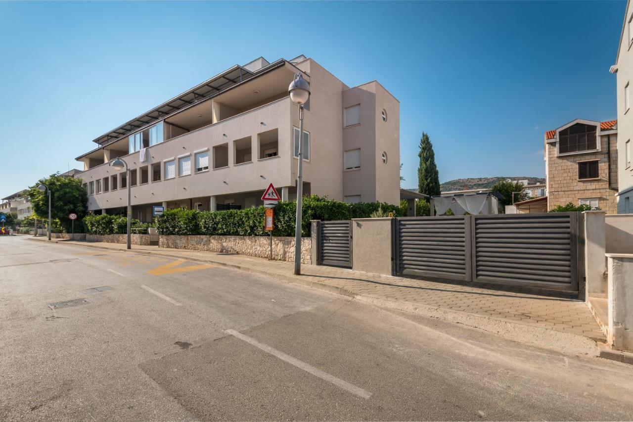 Family Apartment Dubrovnik - Private Jacuzzi Terrace, Private Parking Exterior foto